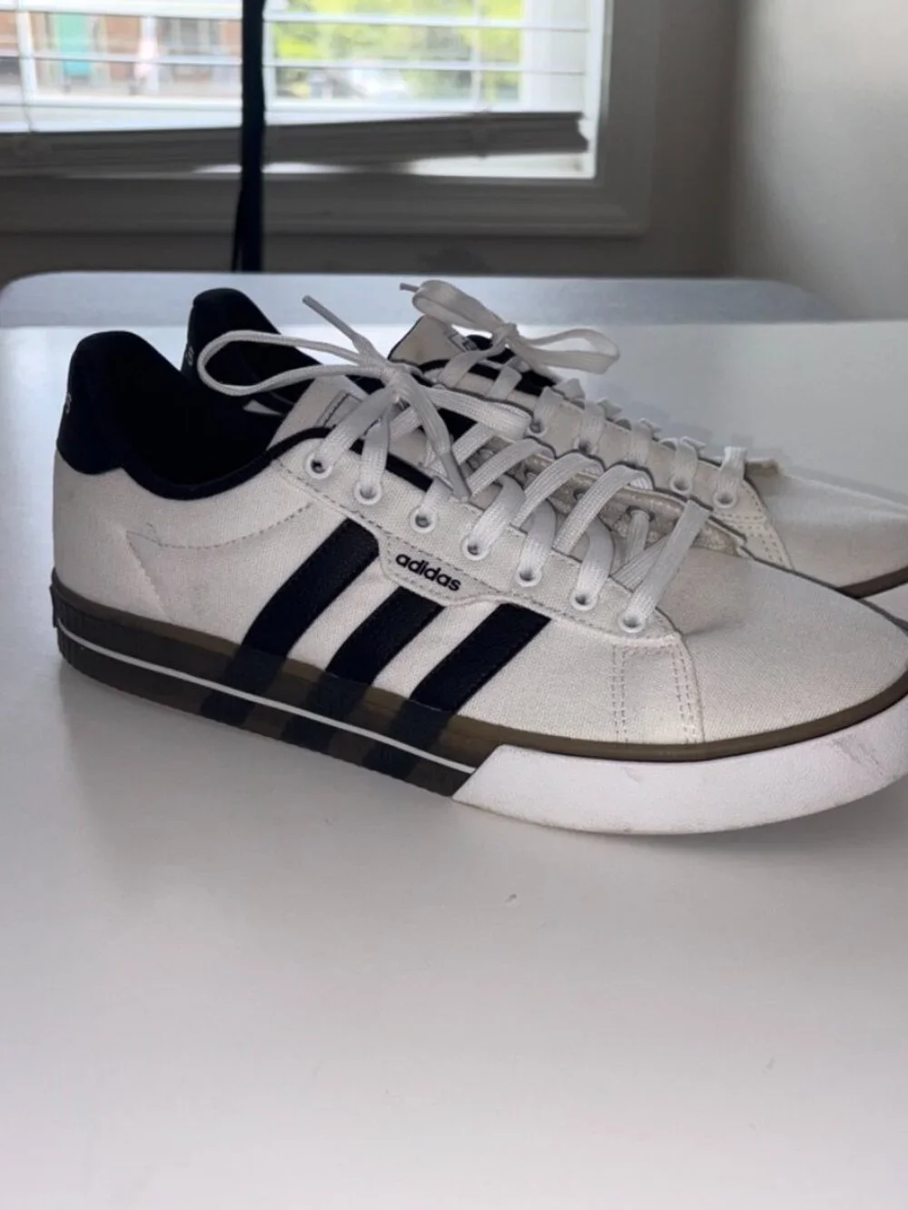 Men's Adidas Daily 3.0 'Translucent Outsole - Cloud White' Skating FW7049 sz. 11